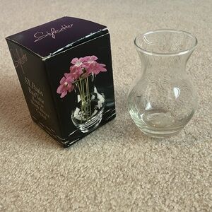 Stylesetter St. Paulo Bud Vase